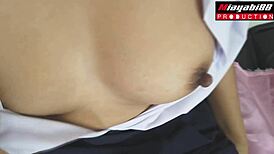 เย็ดหีนักเรียนไทย 18 ตูดใหญ่แตกใส่กระโปรง