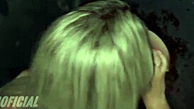 Eu e minhas amigas nos divertimos no gloryhole da casa de swing festa da putaria