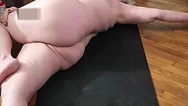 Milf Performs Naked Yoga For Jerking Off