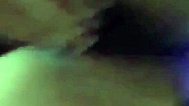 Aurora estelar se muestra en el baño de su casa