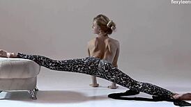 Russian hot hairy gymnast rita mochalkina spreading beaver