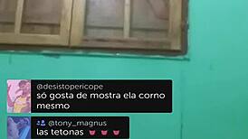 Lo scherzo che sfocia in sesso hot in diretta live