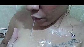 Joven Caliente Coño Peludo Se Masturba Cabalgando a Escondidas Hasta Correrse en Creamy