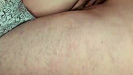 Milfka cucá veľký kokot na facial