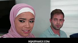 Willow Ryder Curious About Condom With Stepbro