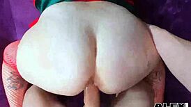 great ass milf betty buttplug performs on fours