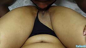 Calda bbc penetra una milf latina