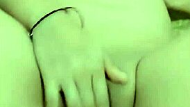 Hermosa Flaquita Blanquita Se Masturba Bien Rico y Enseña Su Linda Vagina