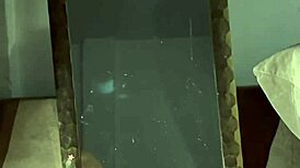 gotica culona masturbandose