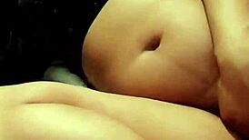 bluee fisting while pregnant? colombian babe squirts