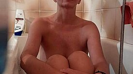 Milf Sandra enjoys a special encounter with him - sep 09 2025