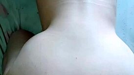 Aurora gir rosa fitte med stor rumpe og rumpe action