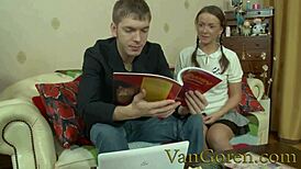 18+ opiskelijat skippaa tunnit monsteri kyrvän anaalipanossa