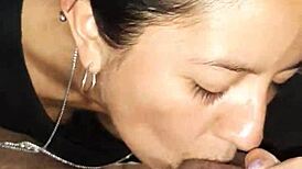 mi novia doing what she likes