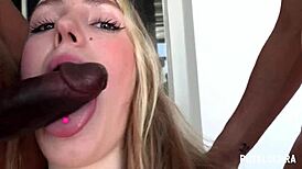 Putalocura - Trío Gwarro Con La Teen 18+ Culona Claudia García Tragando Lefa