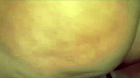 Gir stesøsteren min hard doggy med stor svart kuk