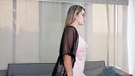 i'm so horny, and the security guard knows it—he fucks me deliciously with his hard cock 😍