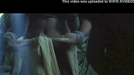 Teen Indian girl performs bold acts in Telugu xvideo