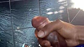 i'm stroking my dick outside in the open air