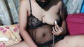 Gadis in bikini masturbates with dildo solo.
