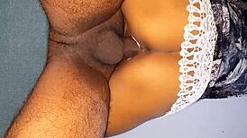 este coño es pequeño pero aguanta tremenda verga