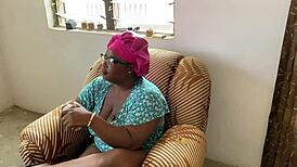 Having a Chichat with My Mummy Go About How I Could Satisfy Her on Bed