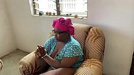 Having a Chichat with My Mummy Go About How I Could Satisfy Her on Bed