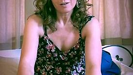 Tiny Mature Amateur Inserts Yoni-Eggs In Pussy Workout