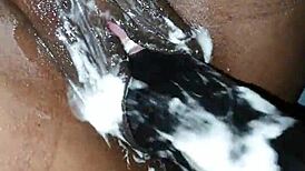 Huge 22 Cm Insertion!