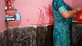 Nangi Wife Shows Clean Pussy And Big Breasts In Bathroom