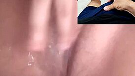 Me excitando com a novinha safada da minha ex batendo uma siririca gostosa que me fez gozar.