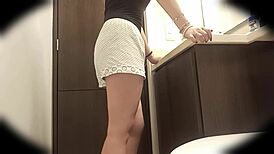 Teen pisses a lot in outdoor public place