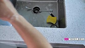 Stepbro freeuses phone-addicted Dixie Lynn in POV.