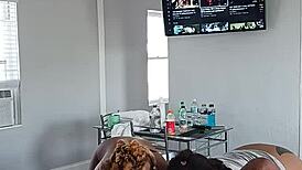 Drippinvelvet and princess hayze give gaktrizzy head after orgy