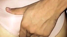 me vengo en las bragas