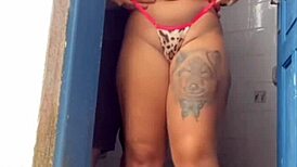 Boss Tricks Bricklayer into Bathroom to Be Alone, She Lets Loose