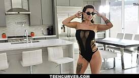 Super Juicy Oiled Indica Flower Drilled Hard With Cunilingus