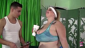 Chunky Blonde Lady Fucked Missionary