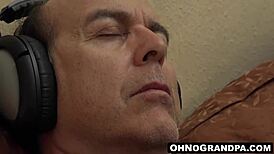 Daisy lee will give her older guy a nice blowjob so shell make the old man feel new again