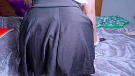 joven colegiala mexicana es manoseada y follada en su cuarto por alguien que vive en su casa jovenes estudiantes amateur 4k