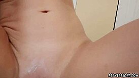 Cherie DeVille gets impregnated on kitchen table! 🍑