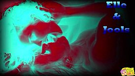 Girls Lick and Finger in Shower!