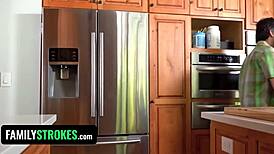 Familystrokes - Hot Stepdaughter Exposes Her Perfect Ass In Front Of Stepdad