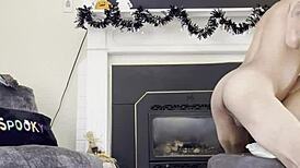 Orgasmos multiples en la sala, que rico!