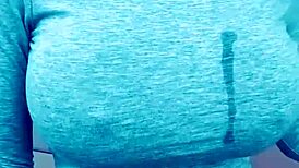 Bimbos enjoy more fun in webcam sessions