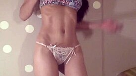 Modelo gets fucked while filmed 😏