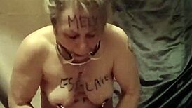 esclave f autoseance ecarteur de bouche uro et coups de ceinture in outdoor humiliation