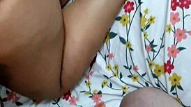 bater uma siririca ate molhar o colchao nao tem preco