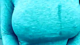 Bimbos enjoy more fun in webcam sessions