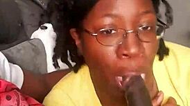 kyttkatt, how does the couch enhance your blowjob experience?